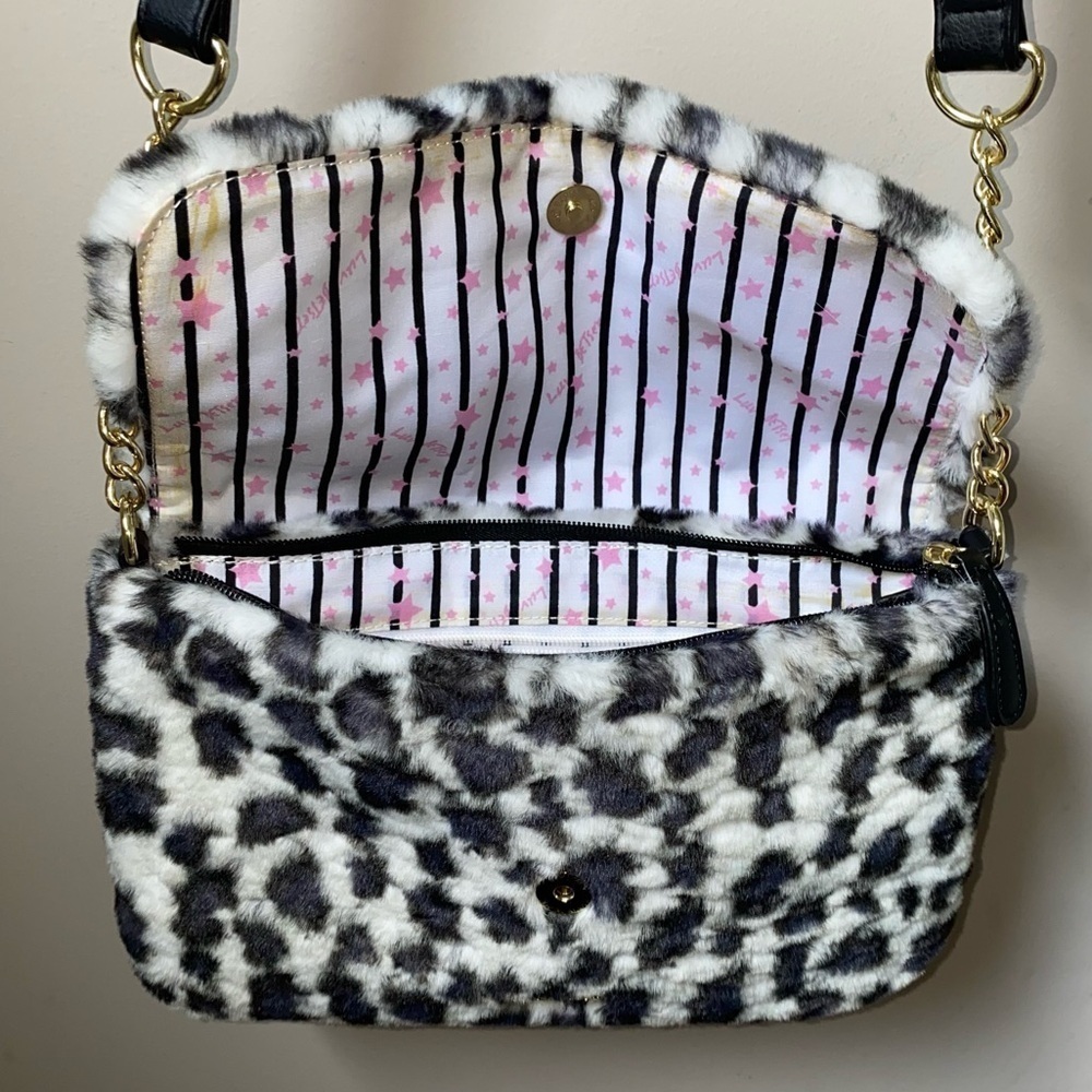 Betsey Johnson Faux Fur Leopard Print Crossbody Bag NWOT - price is firm - Picture 8 of 15